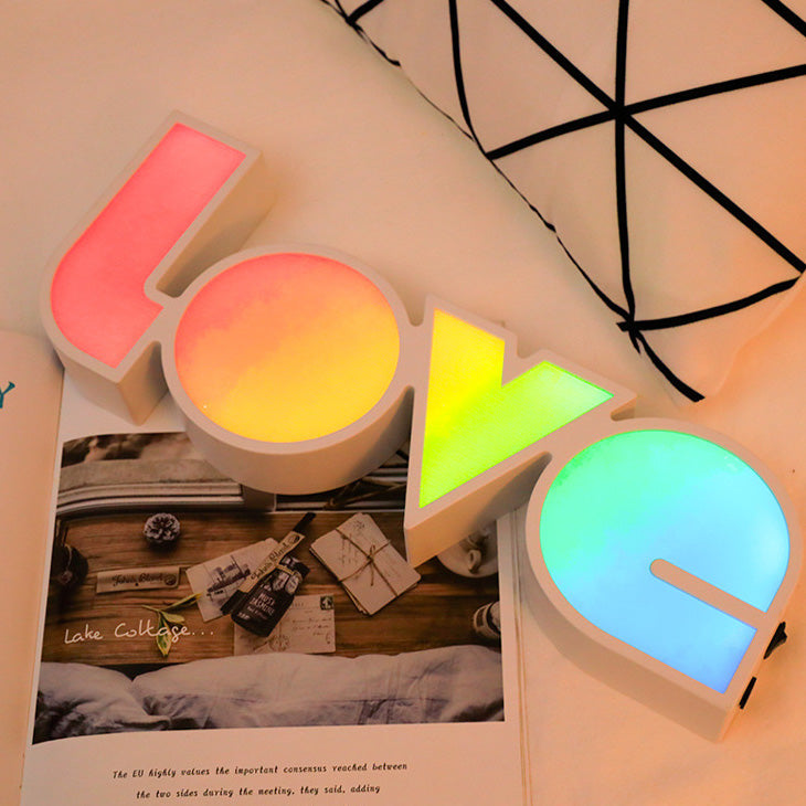 Moderne Art Deco waterdichte PS LOVE letters LED tafel lamp voor de slaapkamer