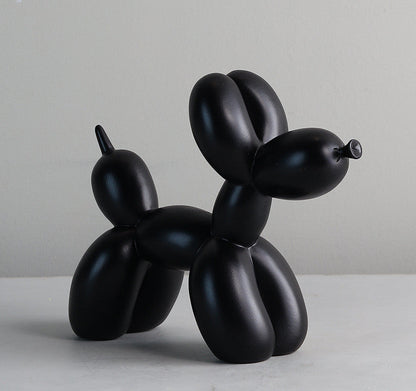 Zwarte en witte ballonnenhond