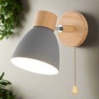 Noordisch-moderne hangende schakelwandlamp van hout