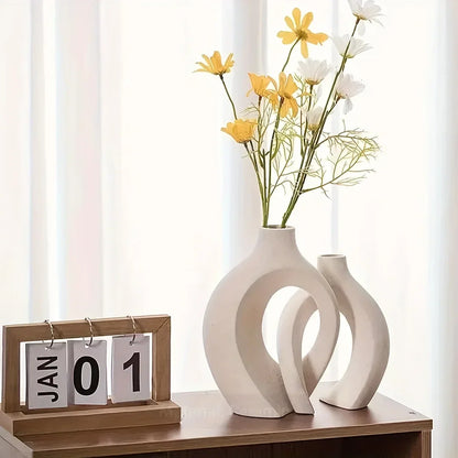 Set van 2 Holle Keramische Vazen met Modern Scandinavisch Ontwerp